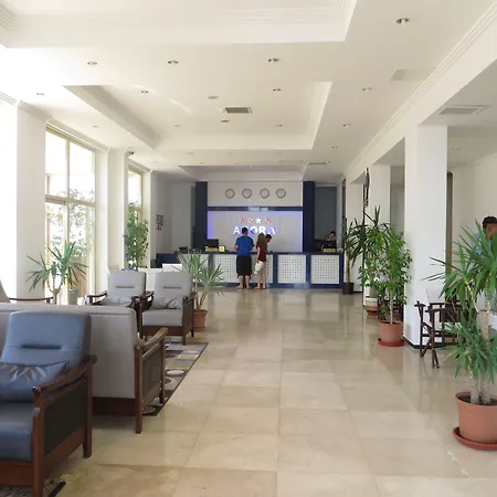 Arora ホテル クシャダス