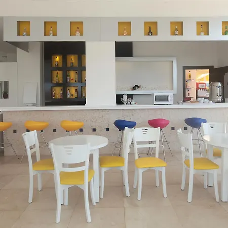 Hotell Arora 4*