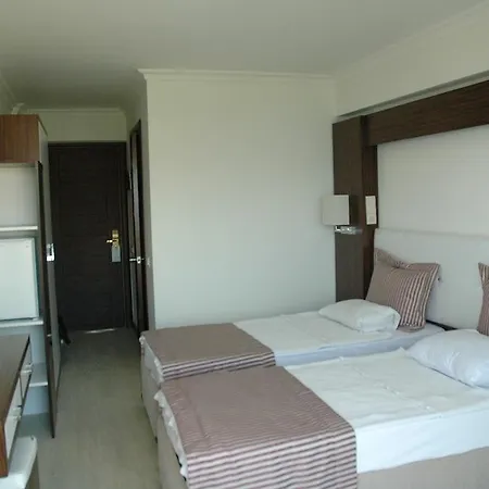 Hotell Arora 4*