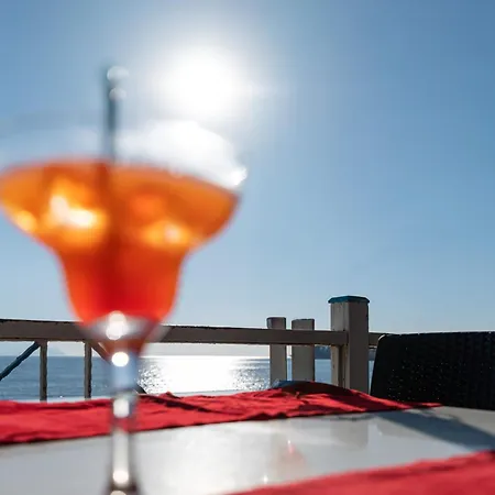 Arora Kusadası