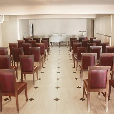 Hotel Arora 4*