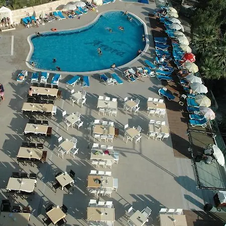 Hotel Arora 4*