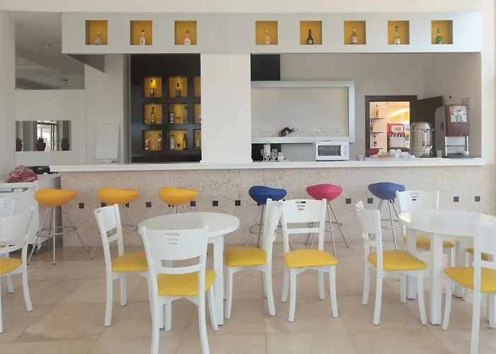 Hotel Arora 4*